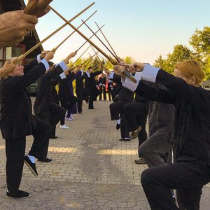 Gruppe bei der Schwertform, Berghof Agatharied; Foto Christine Rühmer